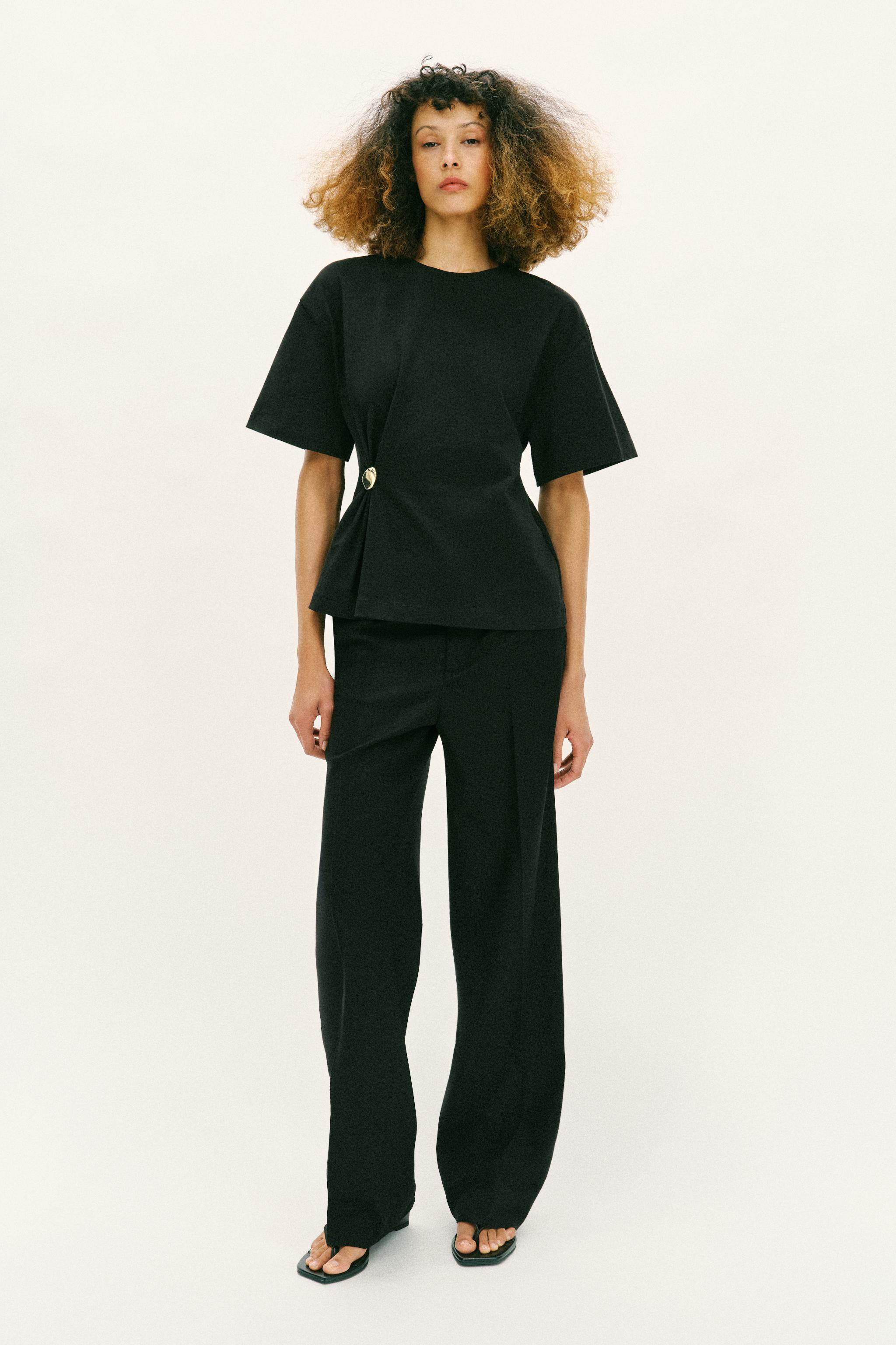 HEAVY COTTON APPLIQUÉ T-SHIRT